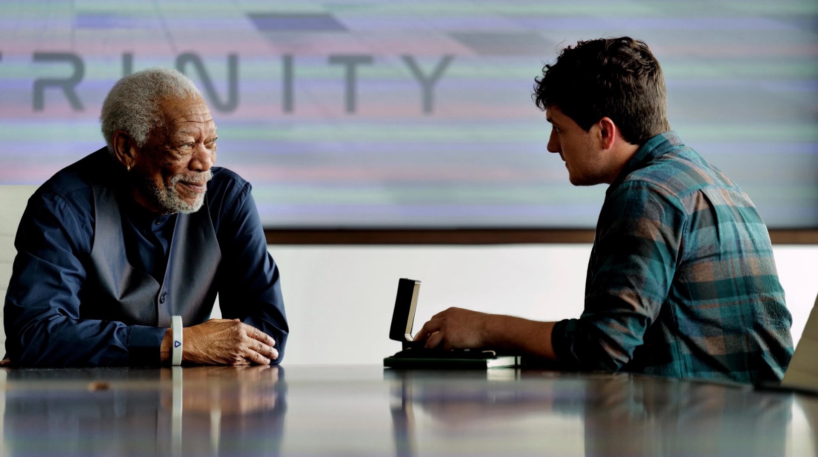 video-section-banner-image